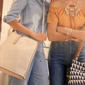 Stella & Dot Crosby Hobo Bag